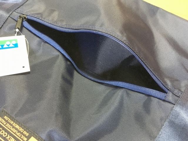 ヨネックス テニストートバッグ内部のサイドポケット